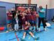 L'équipe des U13F d'Herblay baskatball club remportant le trophée castor